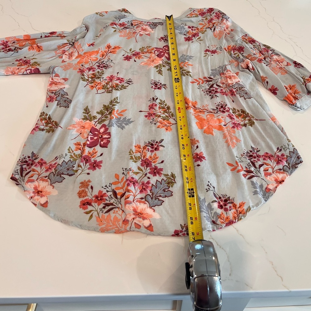 Dear John Audrey Spring in Bloom Blouse | Medium | Grey/ Pink - Picture 13 of 13